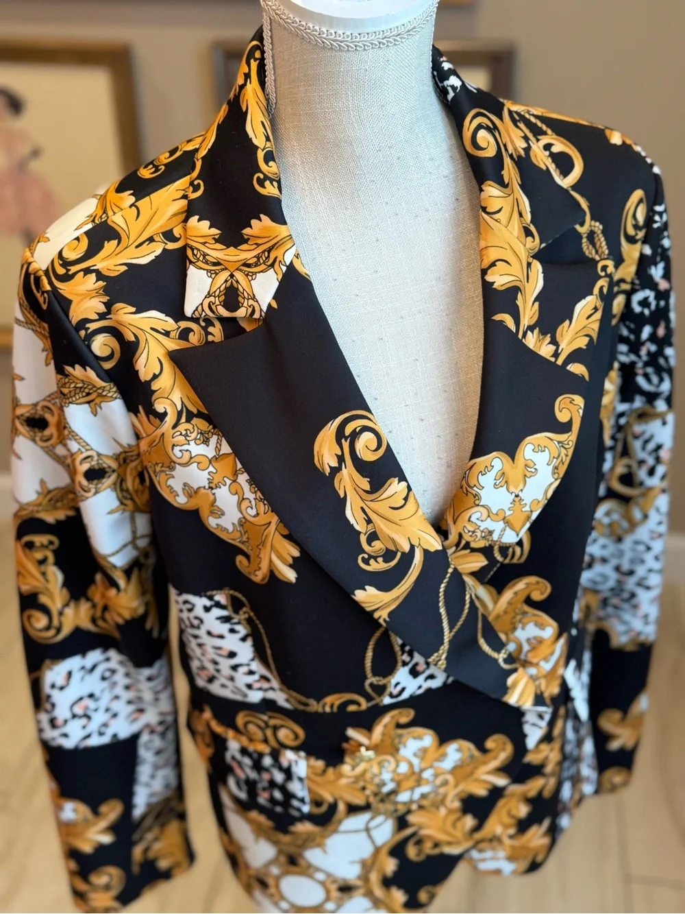 Alexia Admor Black, Gold & White Baroque Print Blazer - Picture 2 of 7